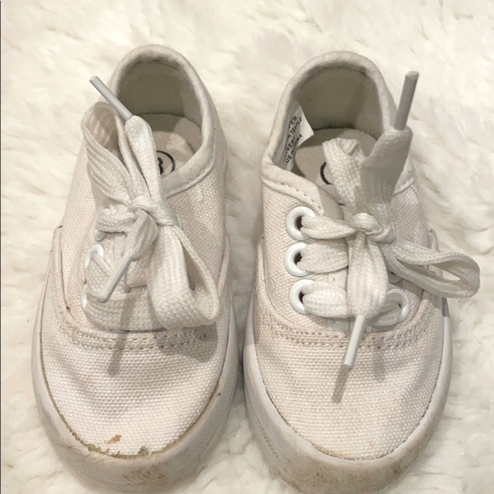 Distressed Toddler White Skippy’s